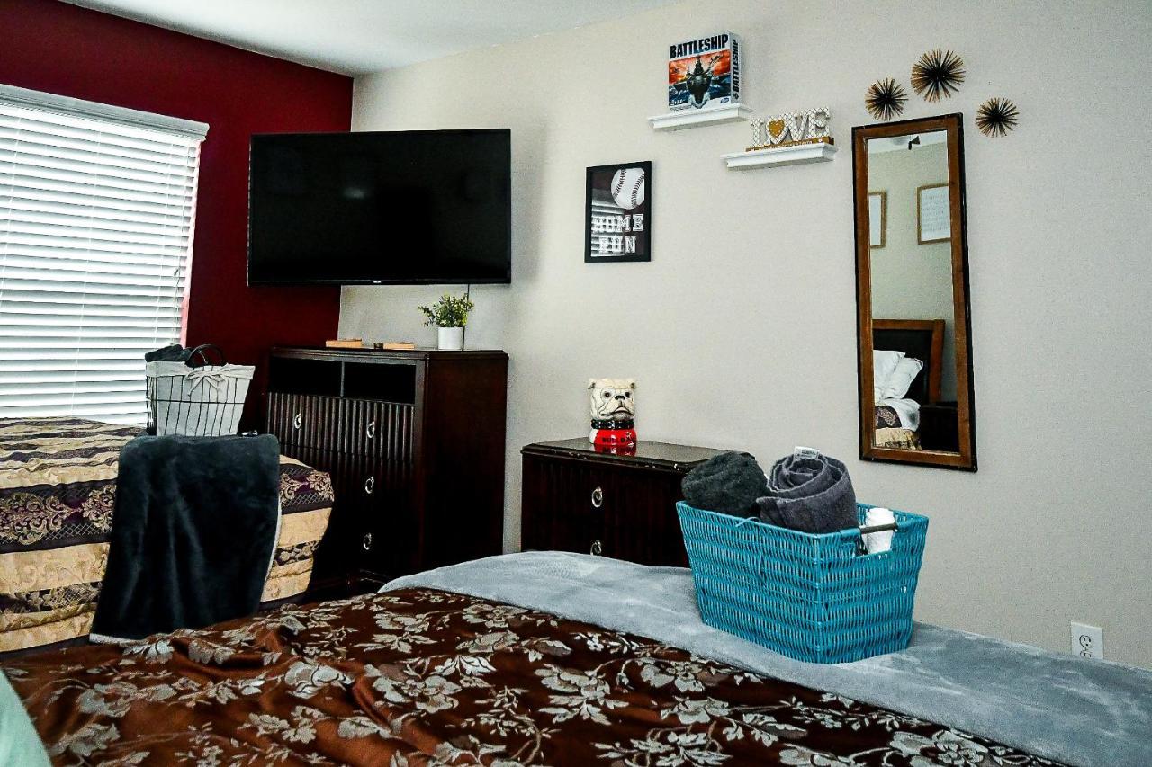 4 - Bed Home With Cali King Bed, 12 Mins To Dtwn Атланта Экстерьер фото