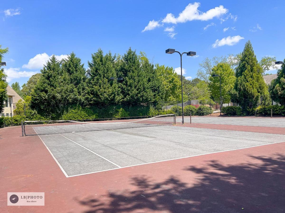 4 - Bed Home With Cali King Bed, 12 Mins To Dtwn Атланта Экстерьер фото